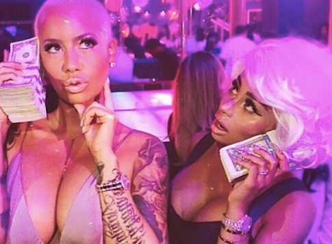 XXL's tweet photo. If you had to pick, who's hotter? Amber Rose or Blac Chyna?: http://t.co/bY0a88hsKd #eyecandy http://t.co/AhudIUai6V