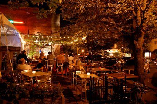 Come enjoy an evening on our patio before the weather turns against us! #food #foodie #stl