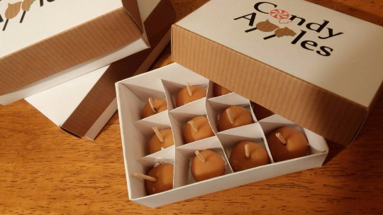 isaacsoneric's tweet image. These miniature chewy treats are what you wish your caramel apples tasted like. etsy.com/listing/208985…
