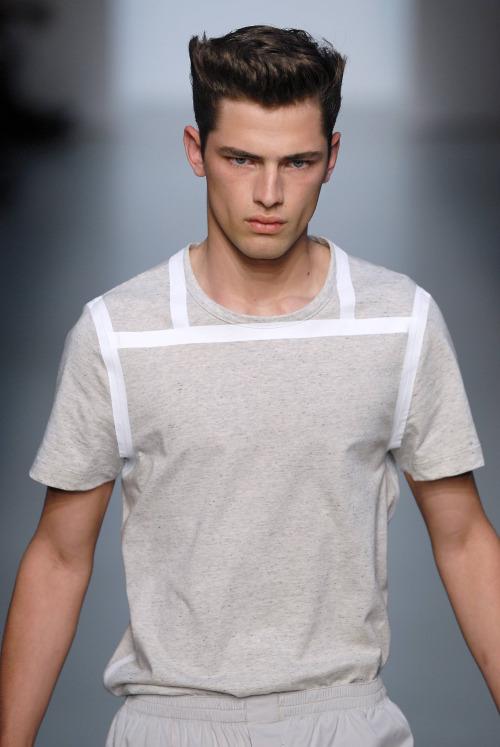 Calvin Klein S/S 2008
#menswear #style