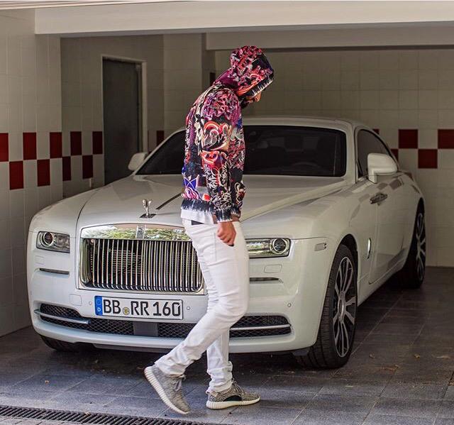 PostBadHd tweet picture