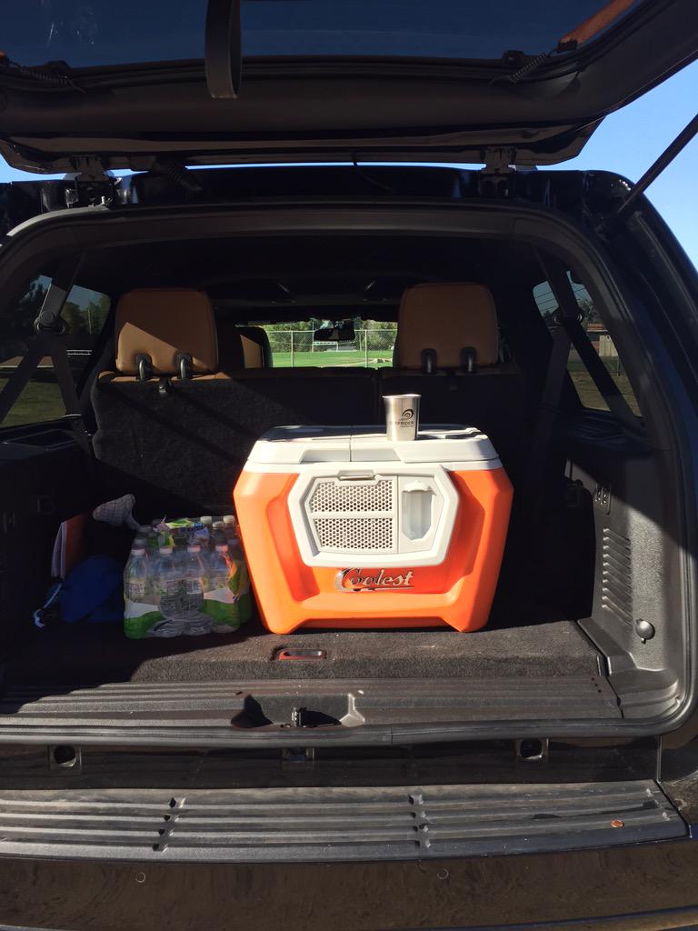 realestatemeco's tweet image. Putting it to work. @Coolest_Cooler #recreationnation #coolestcooler #willitwork