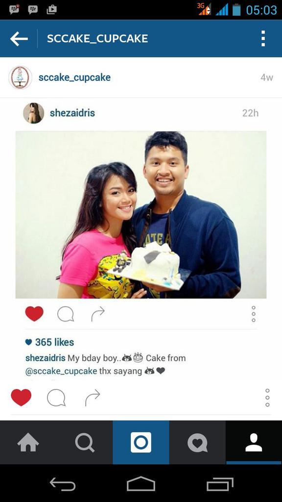 "<a href="/SnazzyCluster/">SC Cake and Cupcake</a>: Kak <a href="/shezaidris/">Shezaidris</a> udah cobain cake kita lho. yuk orser dan follow IG: sccake_cupcake  "