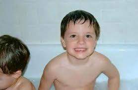 Happy 23rd birthday to one of the most talented actors, adorable puppy named Josh Hutcherson!  i love you so much 