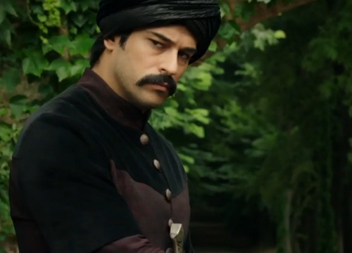 Bali_Bey_'s tweet photo. Adiós Comunidad Otomana. ¡Muchas gracias por su apoyo, los recordaré por siempre! #ElSultan #BienvenidaHurrem 👏😎😭 http://t.co/0qMY9HOXXL