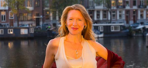 Great news: I won the pearl of Nouveau! Thank you <a href="/gassandiamonds/">Gassan Diamonds</a> &amp; <a href="/BrigitteNouveau/">Brigitte Speekman</a>. I will wear/sing it with pride!