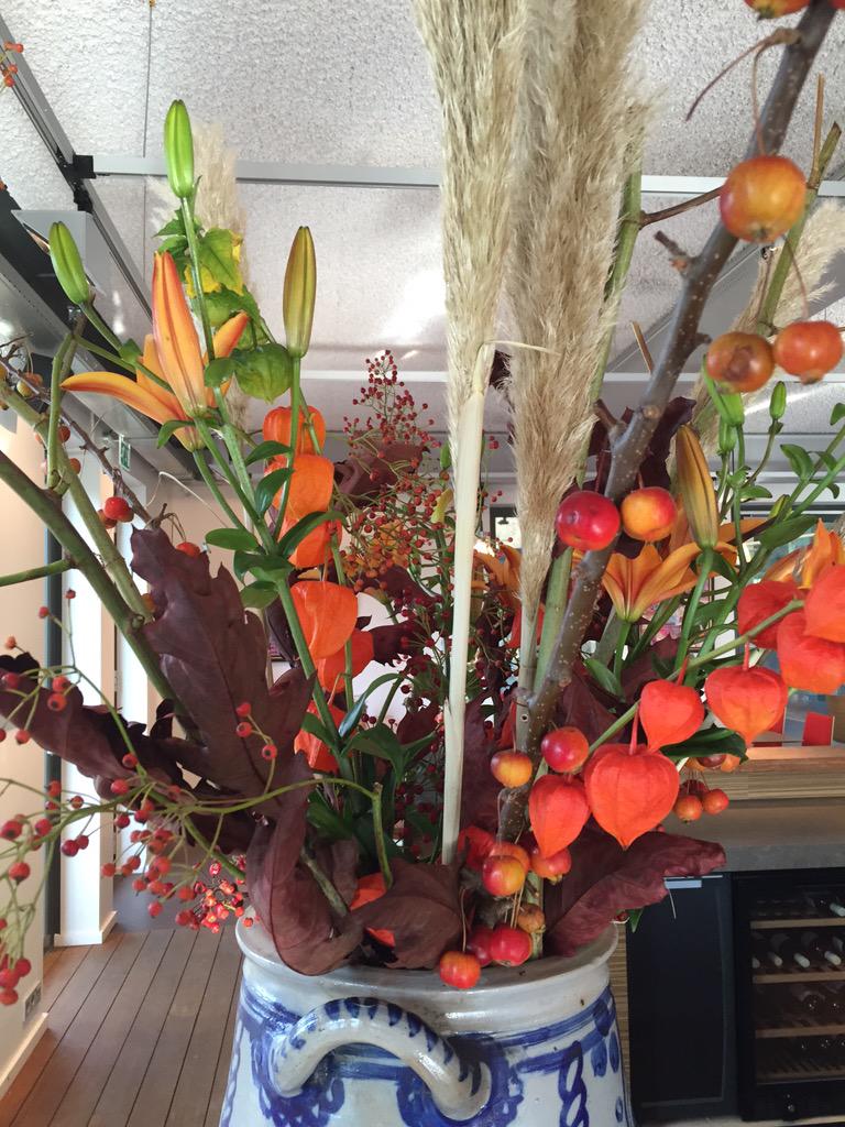 Bij ons is de #herfst begonnen. Met vandaag uiensoep en herfstpasteitjes gevuld met paddenstoelen. Kom #lunchen