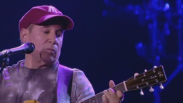 VEVO_ESP : tenistabiker: Happy birthday Paul Simon :)
The Boxer: Live From Paris de und 