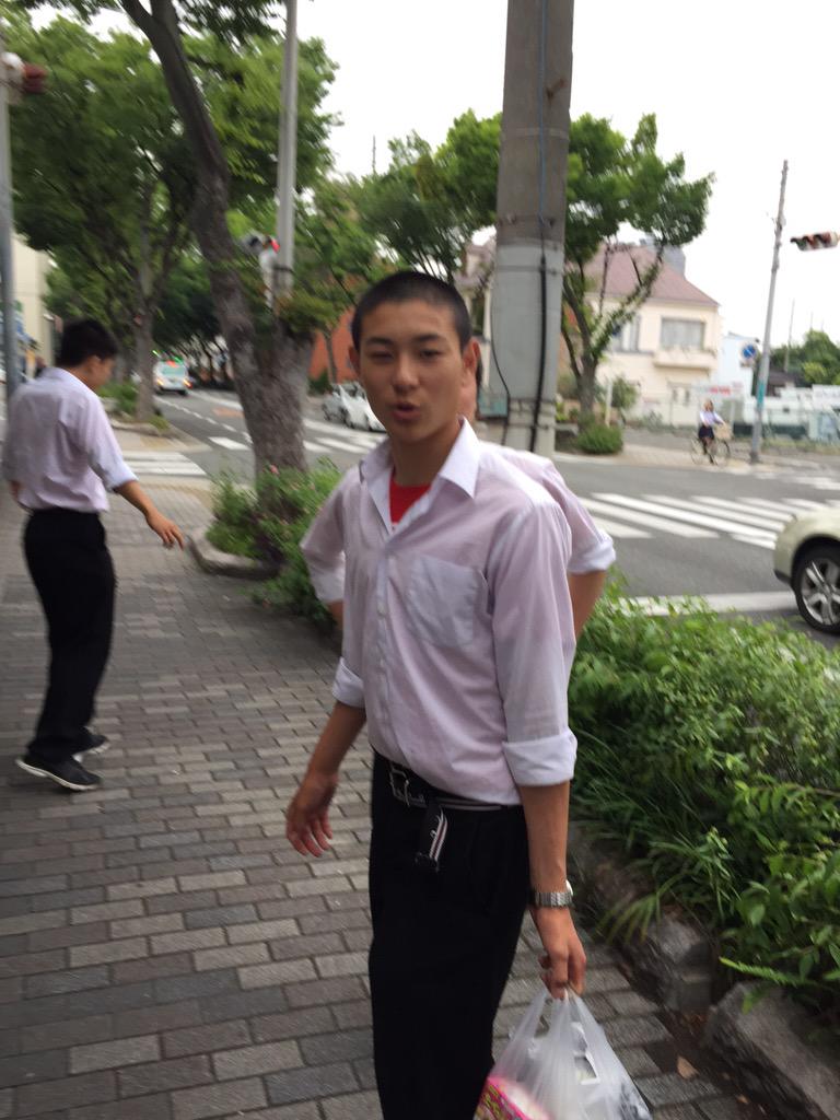70Mkn_Base's tweet photo. 部員紹介 かどわきだいすけ

愛嬌のある顔でみんなを癒してくれるだいすけ！そんな彼のあだ名はお芋(￣▽￣)
ゲーム好きのくせにゲームクソ弱い http://t.co/YYLd7f1UFi