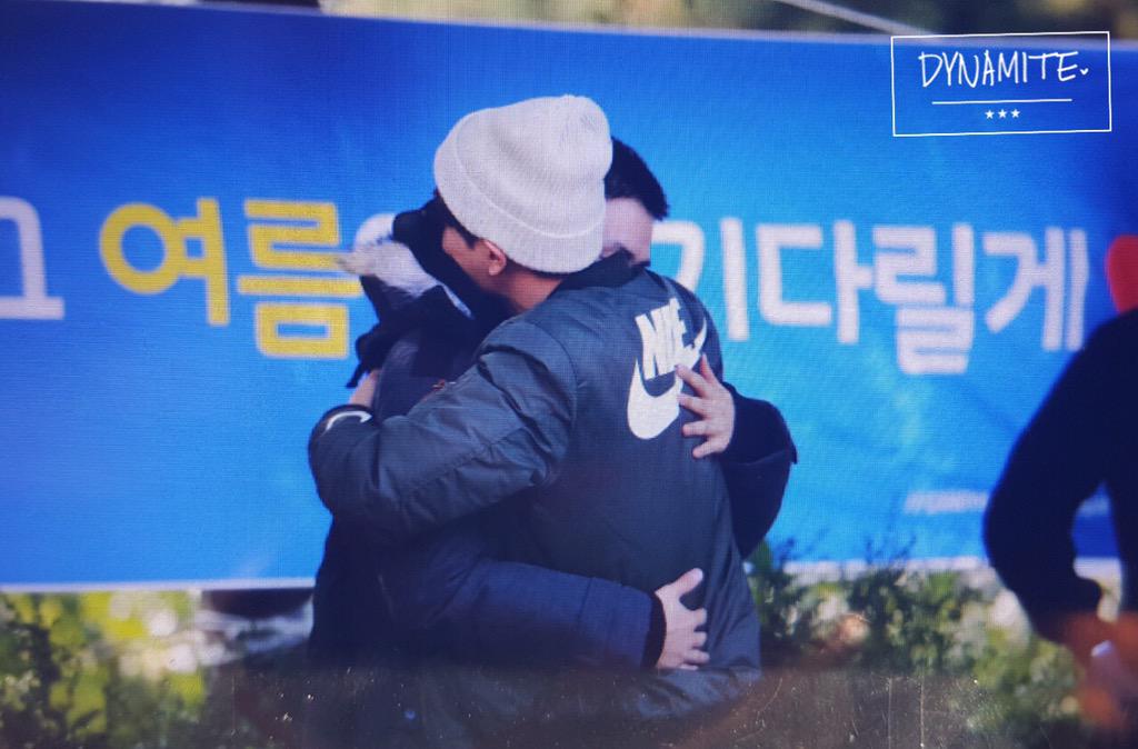 dynamite_0404's tweet photo. 151013 은혁이 입대8ㅅ8 프리뷰 (2) :: 말하다 울컥한 으녀기😢와 달래주는 형아들ㅠㅠ 울지마😭 #WaitingforEunhyuk http://t.co/QwT1iwrCMB