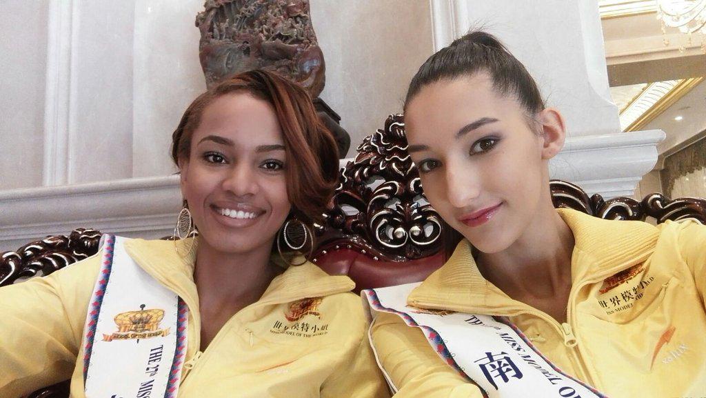 ExtremeModelM's tweet photo. #missmodeloftheworld #teamSA #china #orphanage #charity #mymakeup @KryolanSA  @caribbeantanSA  @sune.botes http://t.co/1knPuxltzL