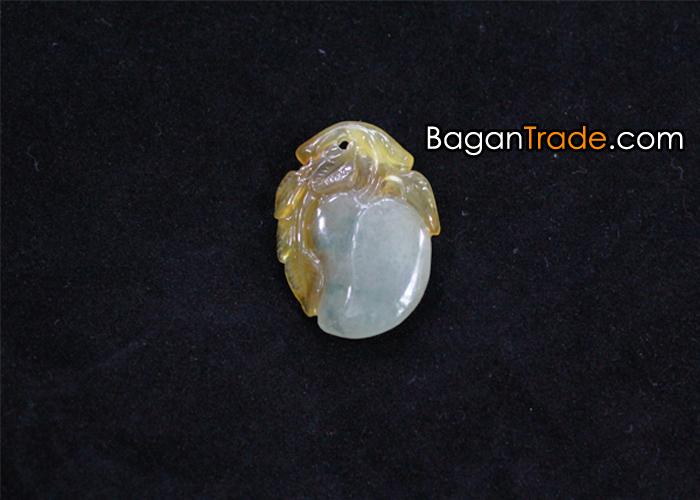 BaganTradeGroup's tweet photo. Fruit shape jade carving for #MyanmarExport qualify pendant with green and yellow color http://t.co/mDszuDbwkX http://t.co/Mj4SXUdMGP