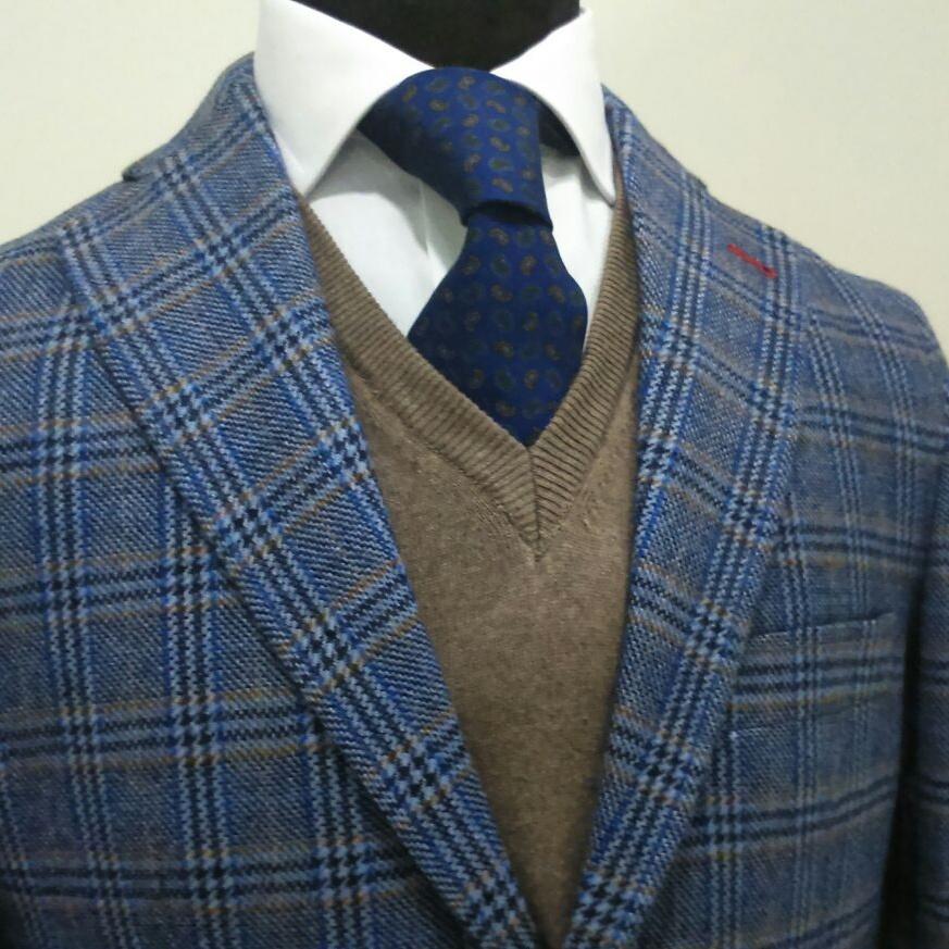 gomez_y_grilo's tweet photo. Listo para empezar día #modacaballero #otoño #estilo #elegancia #camisa #americana #jersey #corbata #Gomez&amp;Grilo http://t.co/gUVDmJyA4f
