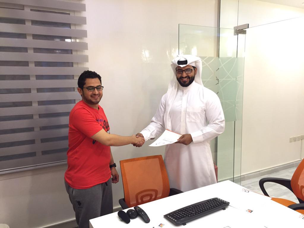Layout_EP's tweet photo. نتشرف في #LAYOUT_EP بأن نتحالف في شراكة استراتيجية مع @Clinic1Sa في تنفيذ وتجهيز أحداثهم وفعالياتهم ! ✨ http://t.co/dfLTvjqS62