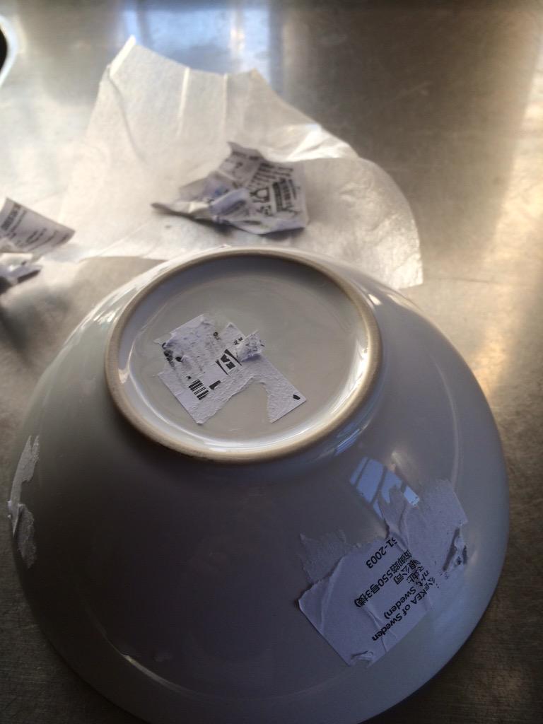 食器シールのはがし方は 強力シールを簡単に綺麗に取る方法