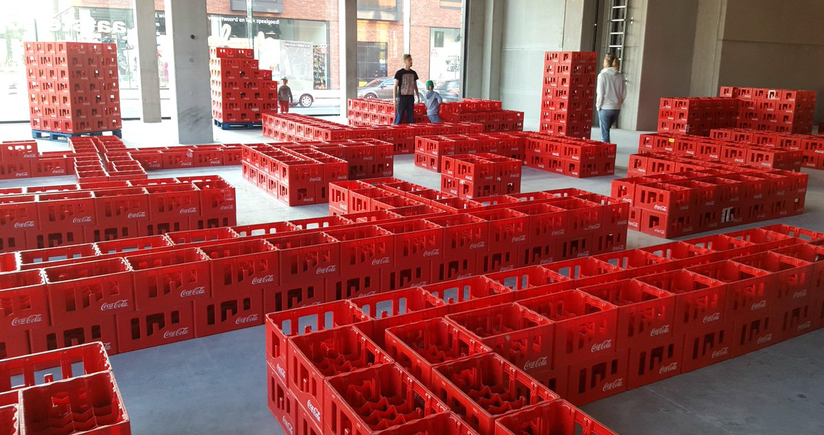 Movemintbe's tweet image. Onze pop-up krijgt vorm ! TRY IT OUT: 17/10 tot en met 21/11 @DriespoortS ! #colabakken #archery #laser