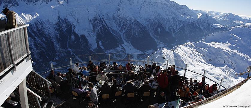 we cannot wait to be having a drink with a view soon! #winteriscoming #chamonix