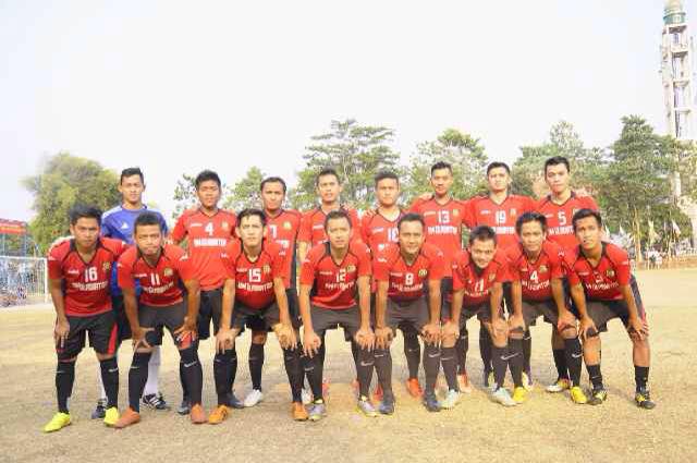 dedichandra2's tweet photo. BmGladiatorFootBall#HawaiDepok#Joma http://t.co/lUqlPrVVi2
