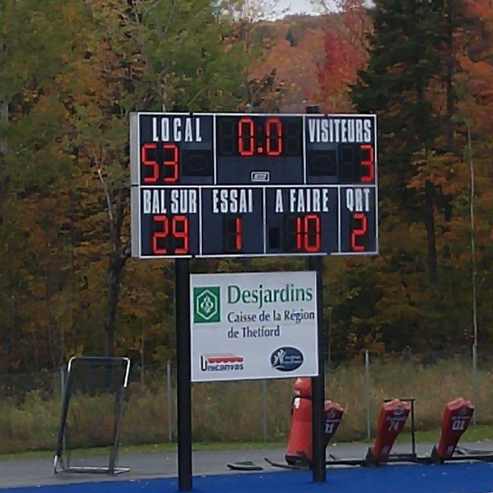 DavidBossSirois's tweet photo. #halftime #football #win #runningtime http://t.co/iiMSJLvfeL