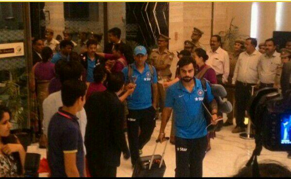 LandmarkTowers's tweet photo. Few glimpses of  Cricket team arrival in Hotel Landmark http://t.co/wFf6nBmJ2T