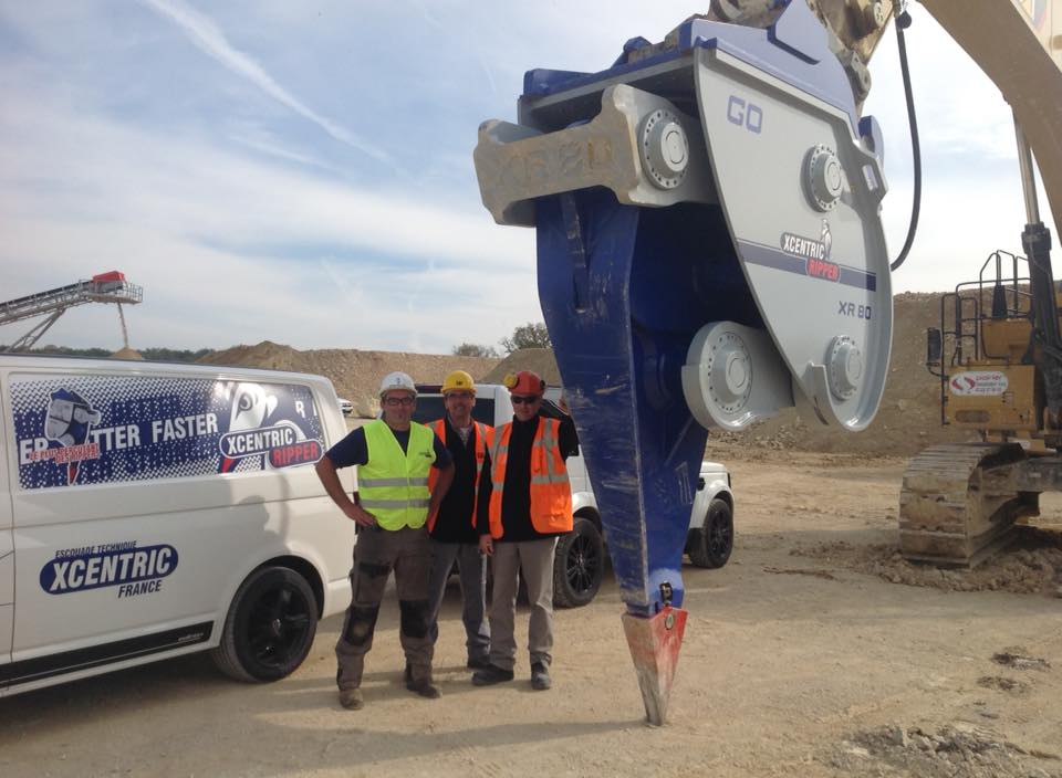 XCentricFrance's tweet photo. Livraison #XcentricRipper #XR80 sur #Caterpillar #374F Lme pour #PoirierTP (10). http://t.co/86V7lzvdpI
#xcentric http://t.co/uR3EJ6aJmy