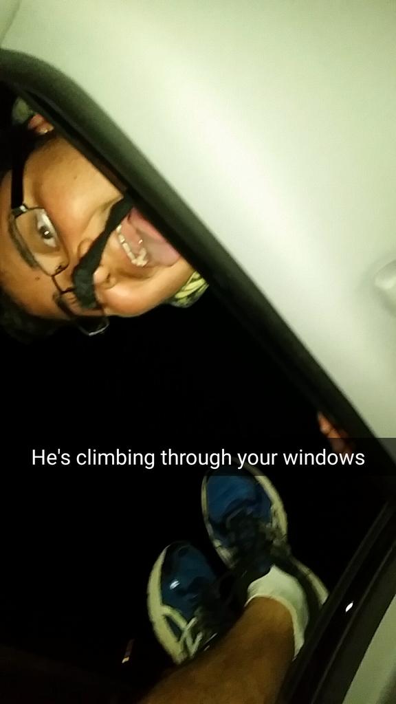 antaranaaron's tweet photo. When the immigrant wants to come home with you. #makemytacos #getagreencard http://t.co/IMsxJKUNVX