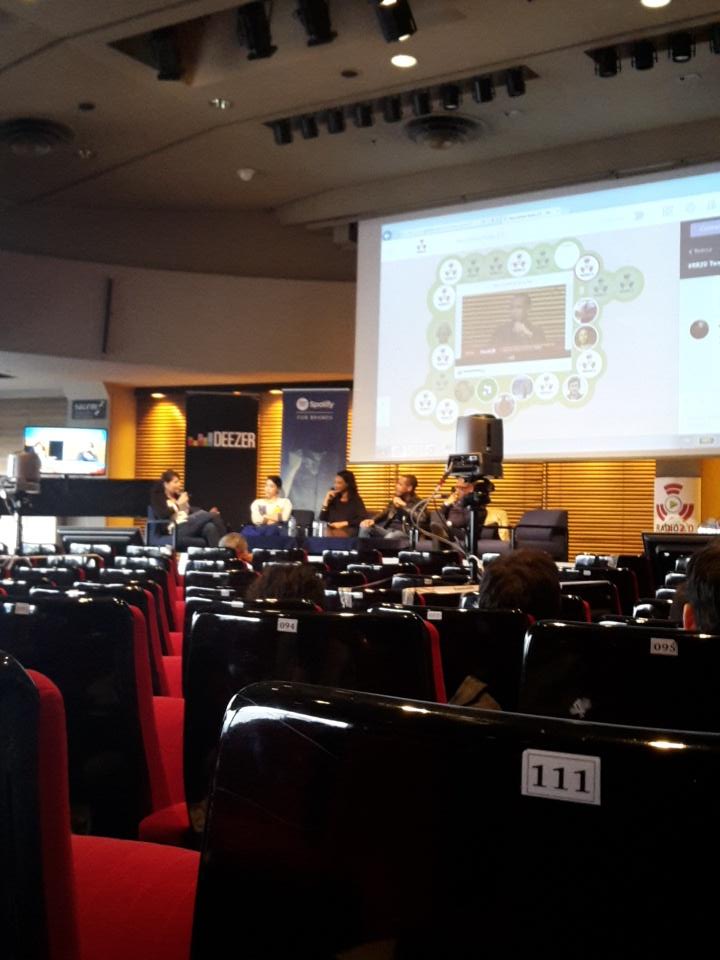 dentsuFR's tweet image. Et si shazam remplaçait les études coûteuses radio pour calibrer les playlists ? #rr20