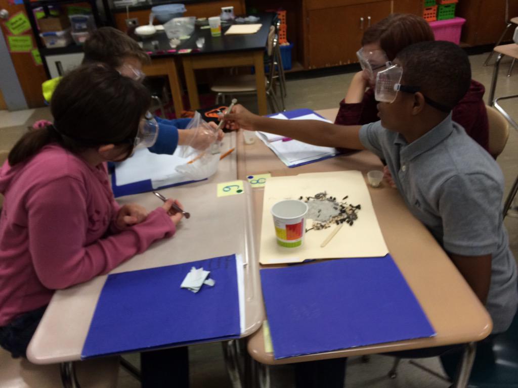 bcpstv's tweet photo. SCIENCE!!! In Ms. Klann's classroom at @MRMSlions. #ClassAct #bcpstv @BCPSSci http://t.co/E1HtFpoT3K