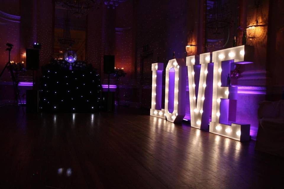 LEDletters's tweet photo. All done ;) #lightupletters @E_Eventsltd @WickedWeddingIE #wedding #irishwedding http://t.co/NSAXMsCYih
