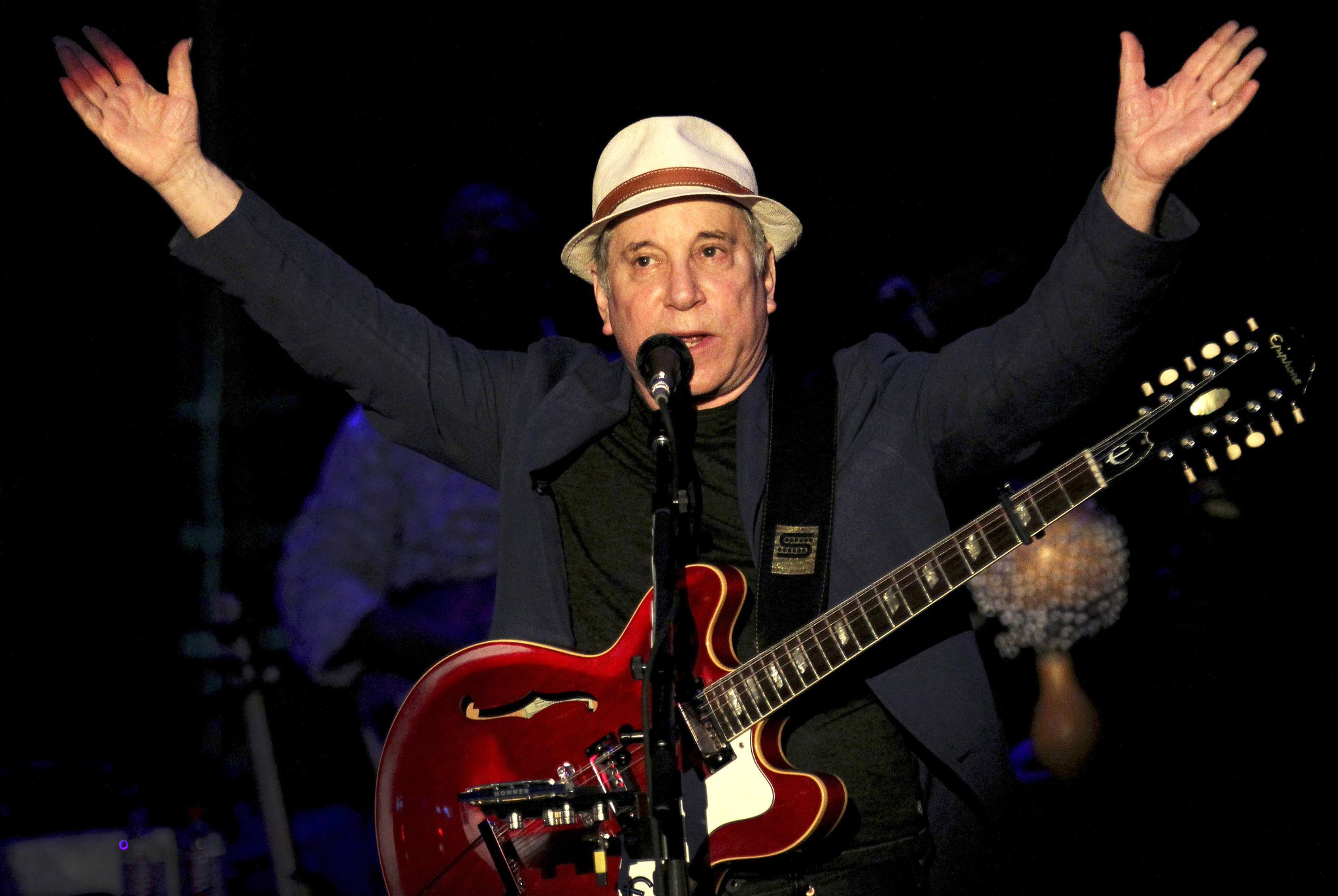Happy Birthday Mr Paul Simon! 4 number one albums and 12 Grammy awards isn\t too bad eh? 