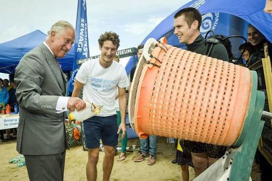 Kahi <a href="/sustaincoasts/">Sustainable Coasts</a> you guys inspired our Prince of Wales endorsed sand sifter! Can we enter in 2016? <a href="/sascampaigns/">Surfers Against Sewage</a>