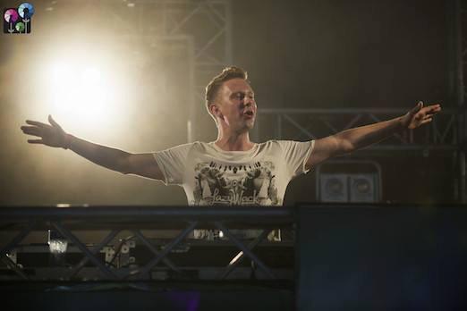 VRIJDAG DJ <a href="/Roykeuter/">Roy Keuter</a>
#LeutjeKnoalsternacht
<a href="/cafedetwee/">Café De Twee</a>