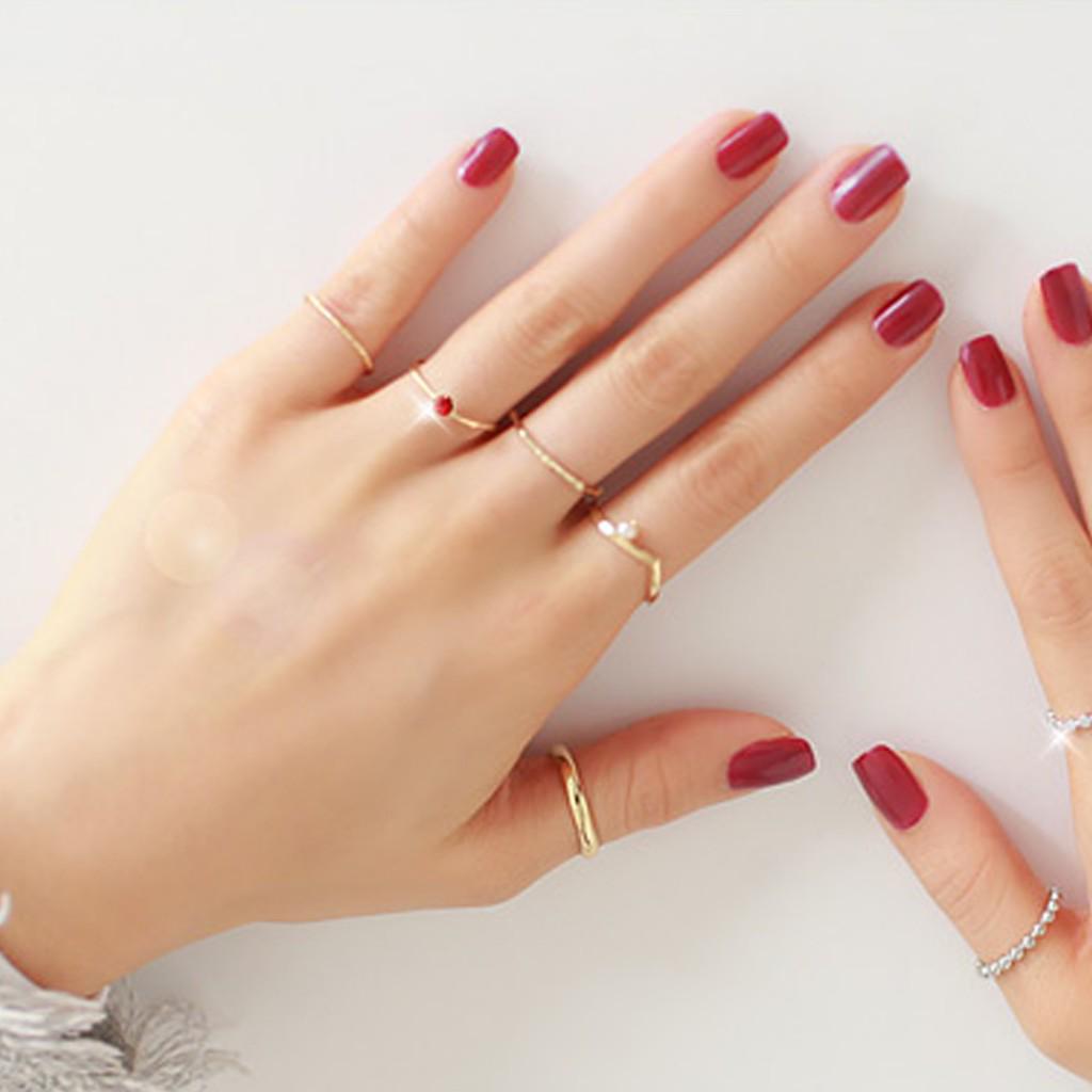 DOSEofROSEcom's tweet image. These rings are now available at notonthehighstreet.com/doseofrose #rings #ringstacking #jewelry #Christmas