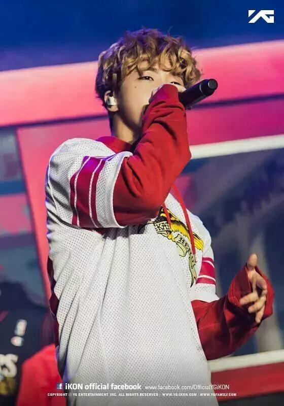 iKON DEBUT CONCERT ‘SHOWTIME’ in Seoul - Kim Jinhwan (source: facebook.com/OfficialYGiKON)