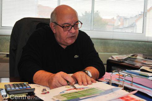 Montagnemnt's tweet photo. Procès #Tarnaud : 1 an ferme pour l'ex-président de l'#EDSM football, Gérard Tarnaud. http://t.co/2RDsJFpmj5 http://t.co/rHhd5zGf3l