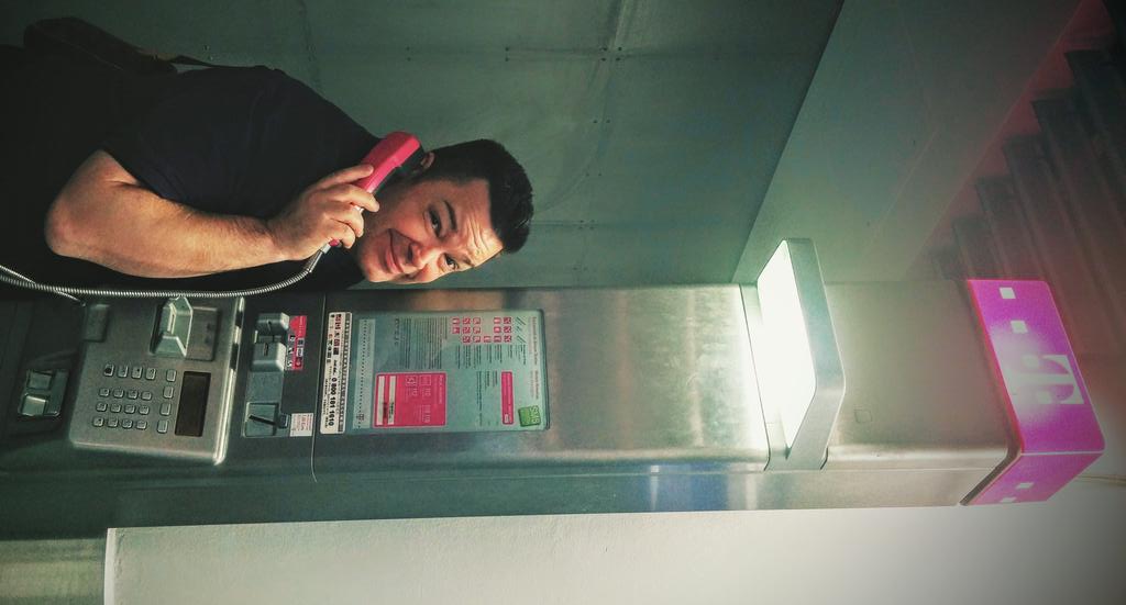 NeckUpDesign's tweet image. Loving free @TMobile in EU!  Even found #Telekom @frankfurt - I just wish US coverage was as reliable!