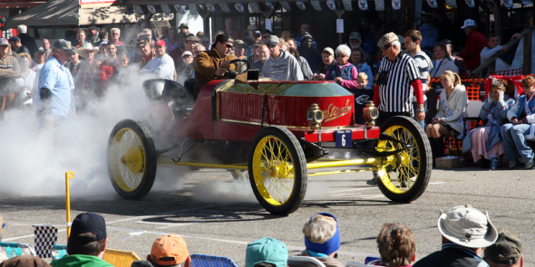 INTorchRelay's tweet photo. #Stop36 Festival: Newport's Antique Auto Hill Climb is held each October! More: https://t.co/wo8rOgI3U5 #92counties http://t.co/QKlJNTUjyw