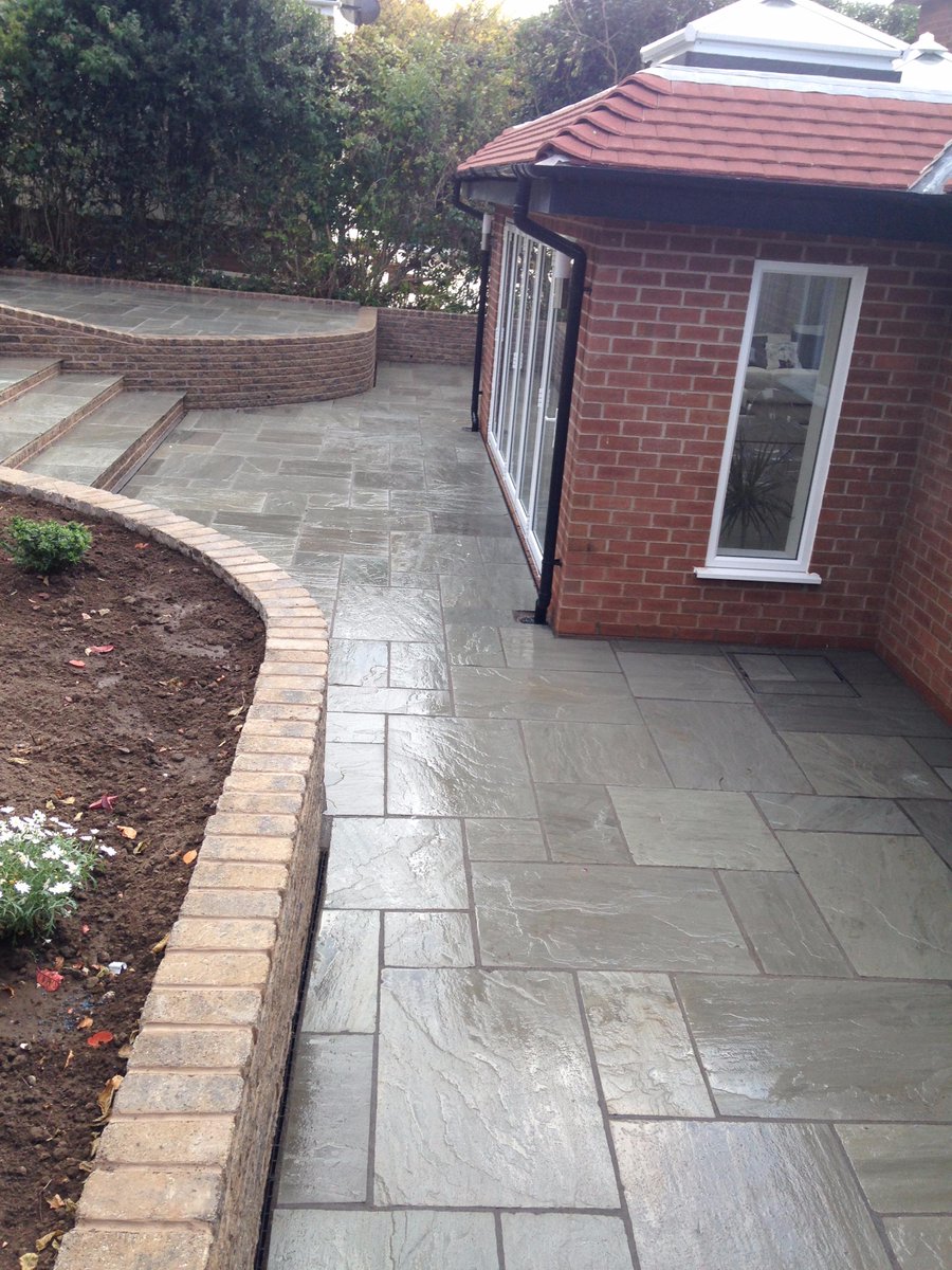 Springfields1's tweet image. Job completed, @Castacrete grey pointed with @everbuild Geofix all weather. Excellent job by Howell Contractors