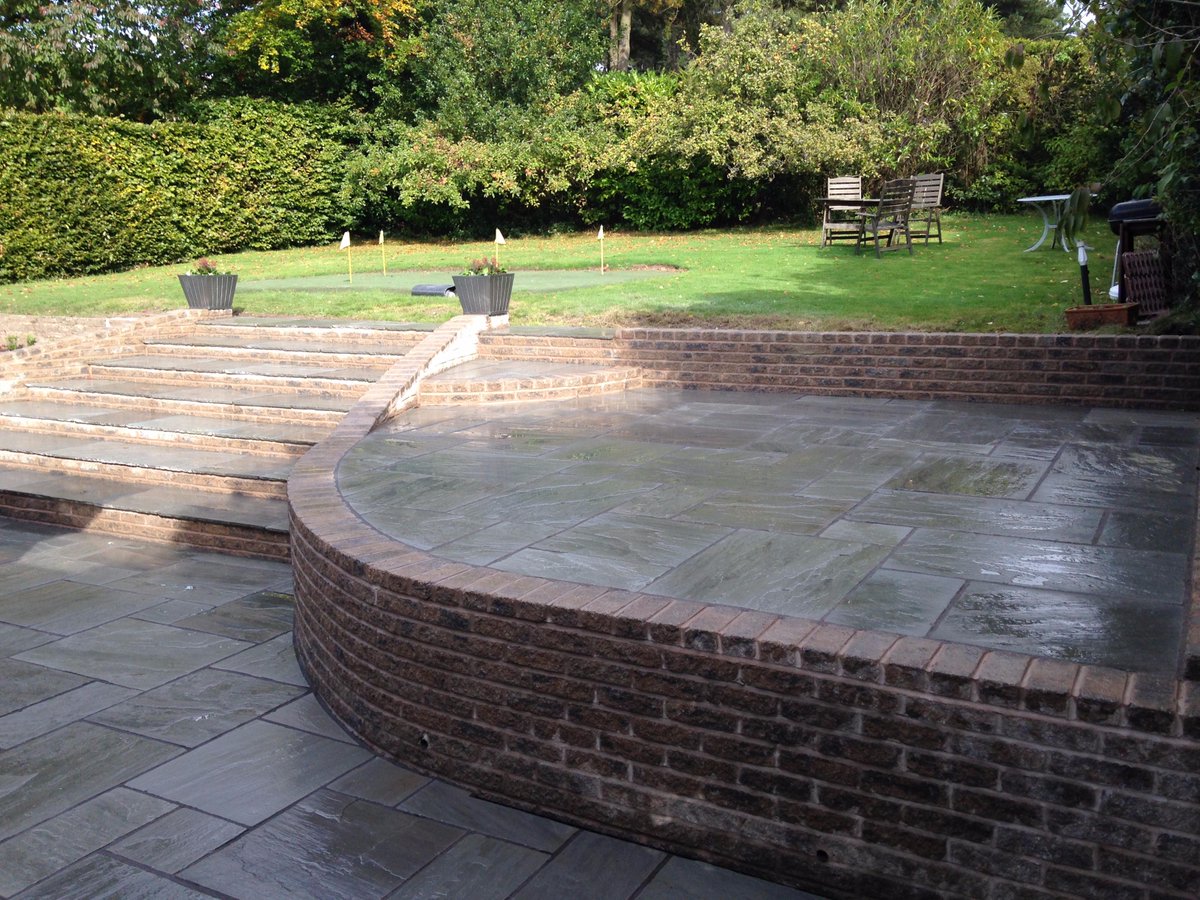 Springfields1's tweet image. Job completed, @Castacrete grey pointed with @everbuild Geofix all weather. Excellent job by Howell Contractors