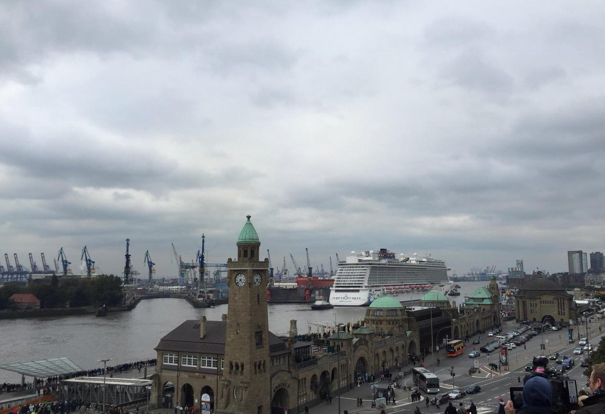 #norwegianescape läuft in #hamburg ein