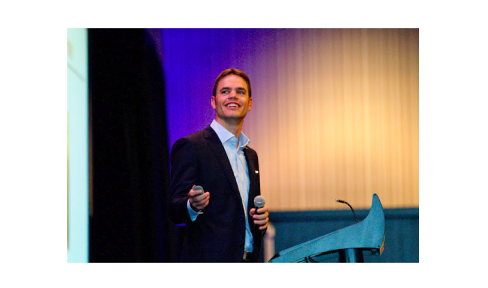 ATPConnect's tweet photo. Tickets are almost SOLD OUT | Don't miss keynote @davidcummings this Thursday, 10/15 at the 2015 #ATPGala! [dropsmic] http://t.co/1uJjTVH0Po
