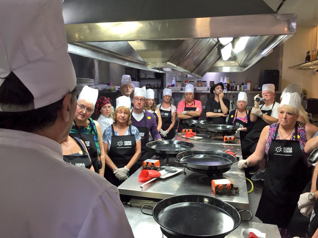 James Martin on Twitter "Paella class in Valencia! Britannia