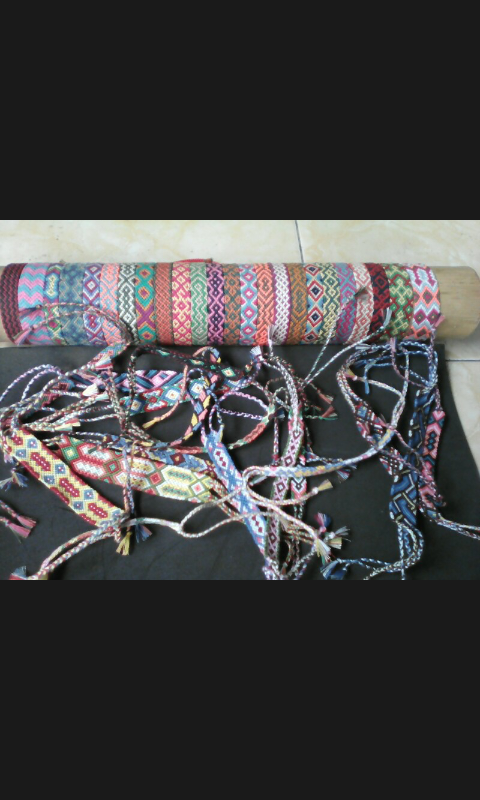 Bisa bikin kerajinan tanggan kaya gini seneg dan menguntungkan