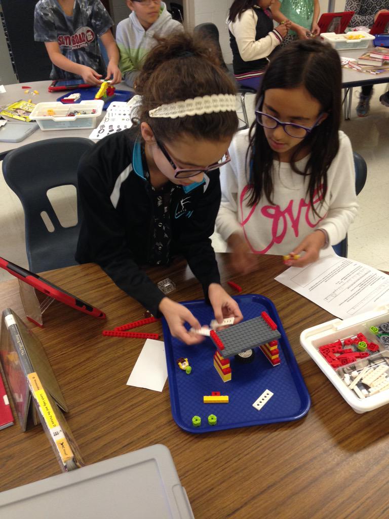lenzlandia's tweet image. Building playground equipment during STEM! #stempilot