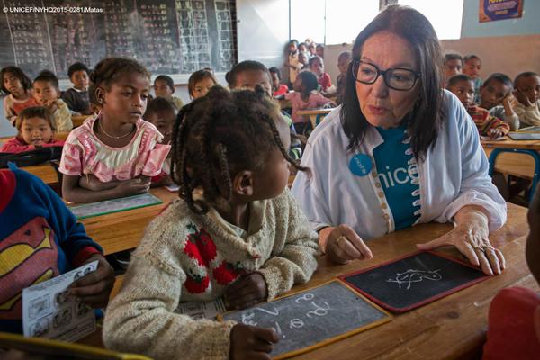 Happy birthday to our Goodwill Amb Nana Mouskouri! Thank you for all your work for children  