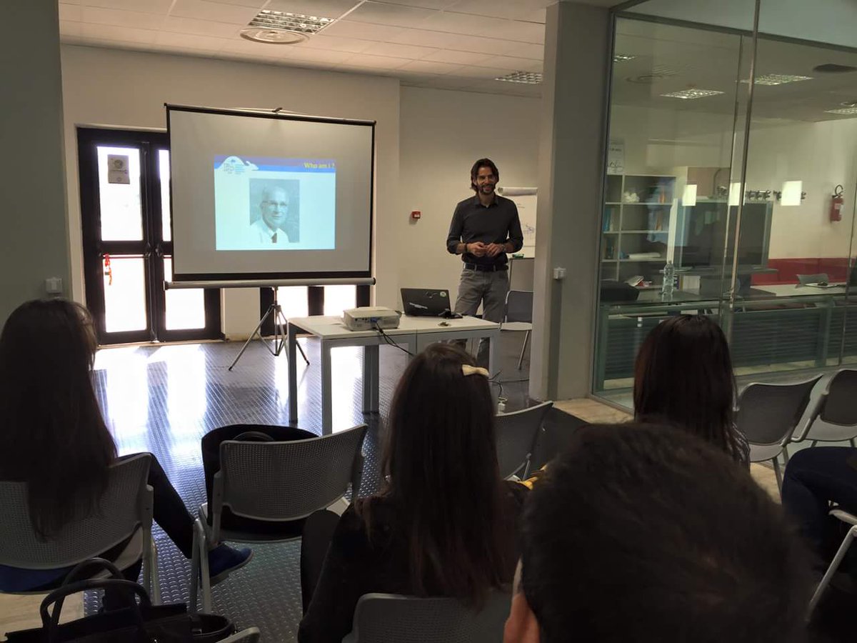 Clabreggio's tweet photo. Bellissima giornata insieme a @Maxy72 dell'@I3P_Torino. Nord e Sud insieme per lo sviluppo d'impresa #clab http://t.co/PPf70AsE5y