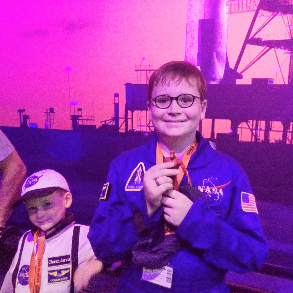 megabyte407's tweet photo. Ciar, Len, and @CW_TheFlash at @NASAKennedy #apollosaturnvcenter July 25, 2015. Because SCIENCE! @grantgust http://t.co/K5pnaY603f