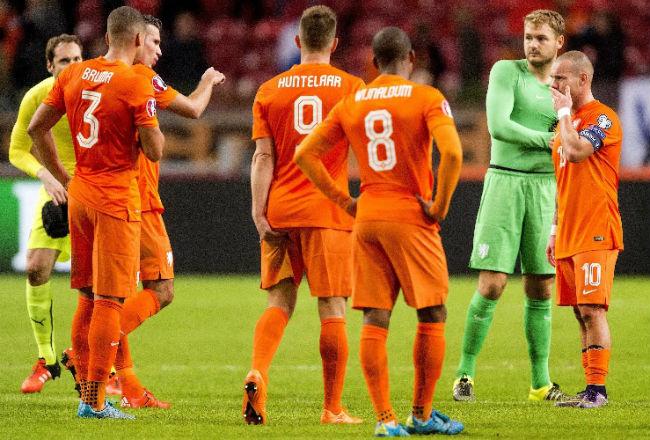 Holanda queda fuera de la Eurocopa 2016 - CRO3hz5UEAABJ7T