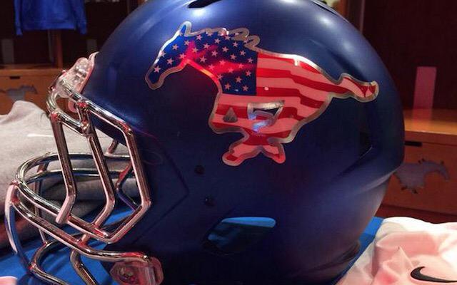SMUVisor's tweet photo. @coachchadmorris @SMU_Football @SMU_Equipment #BLUEHELMETS EQUAL #VICTORY http://t.co/kChxbNIn2V