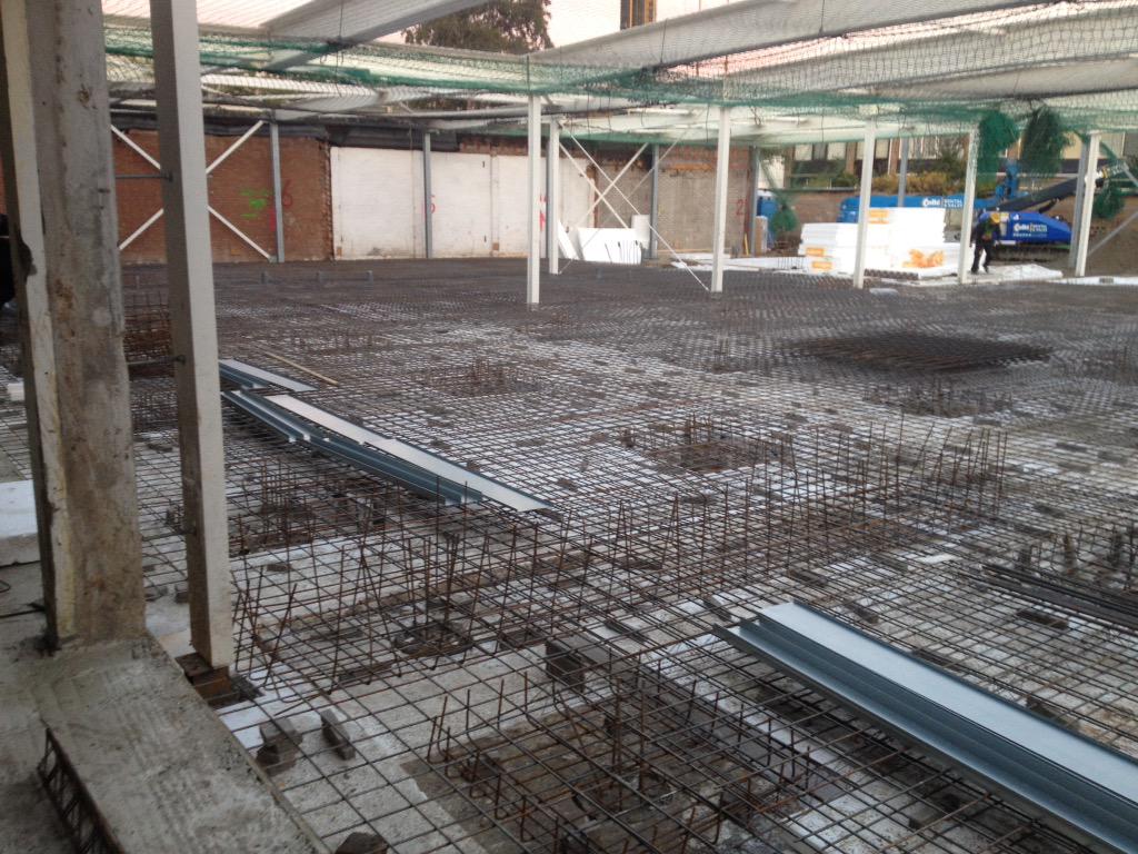 KBGprojecten's tweet image. Wapening wordt klaar gemaakt voor de stort aanstaande donderdag. Dakbeplating is inmiddels aangebracht. #Zwijndrecht